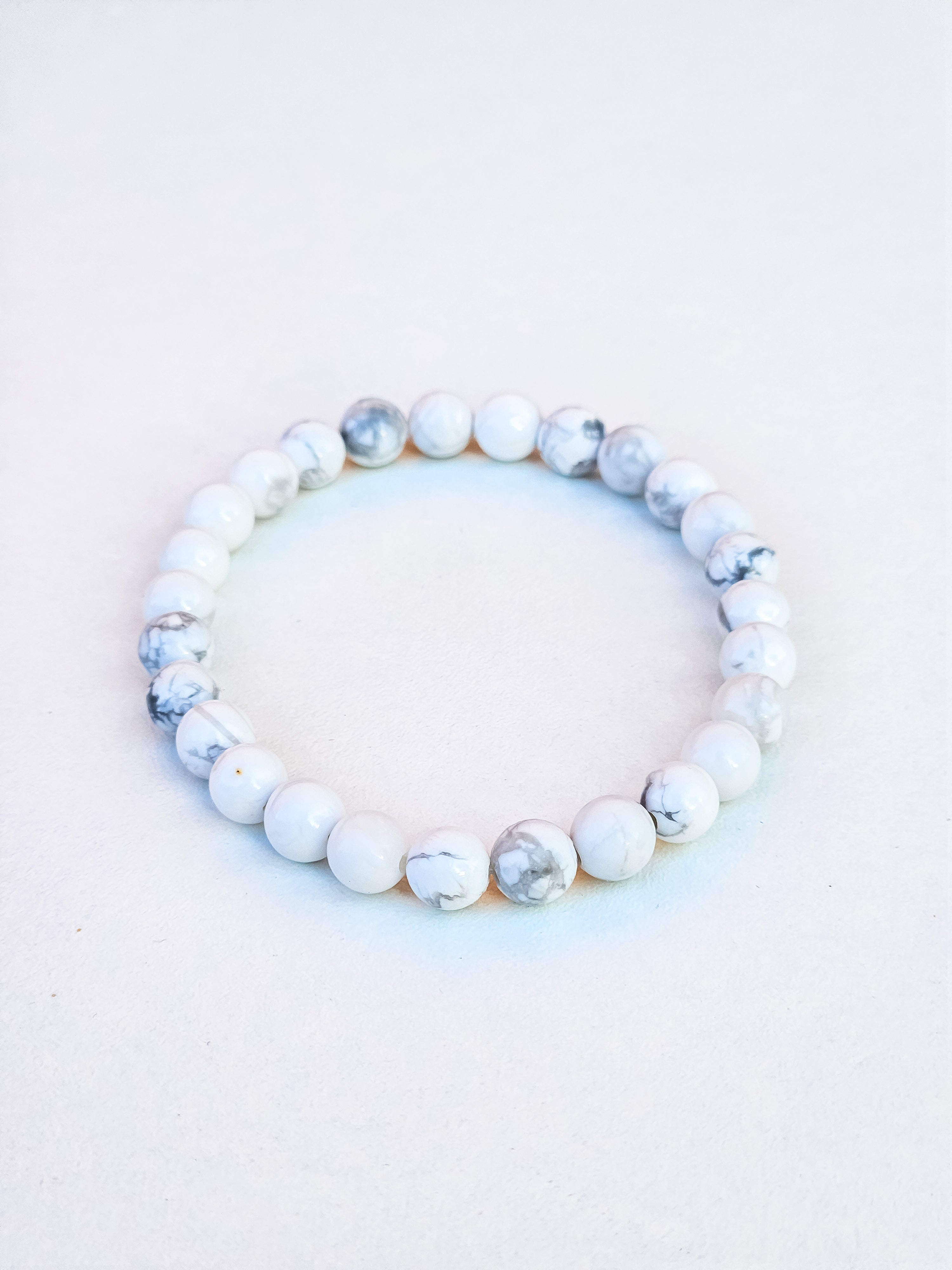 Bracelet • White Howlite (6 mm)