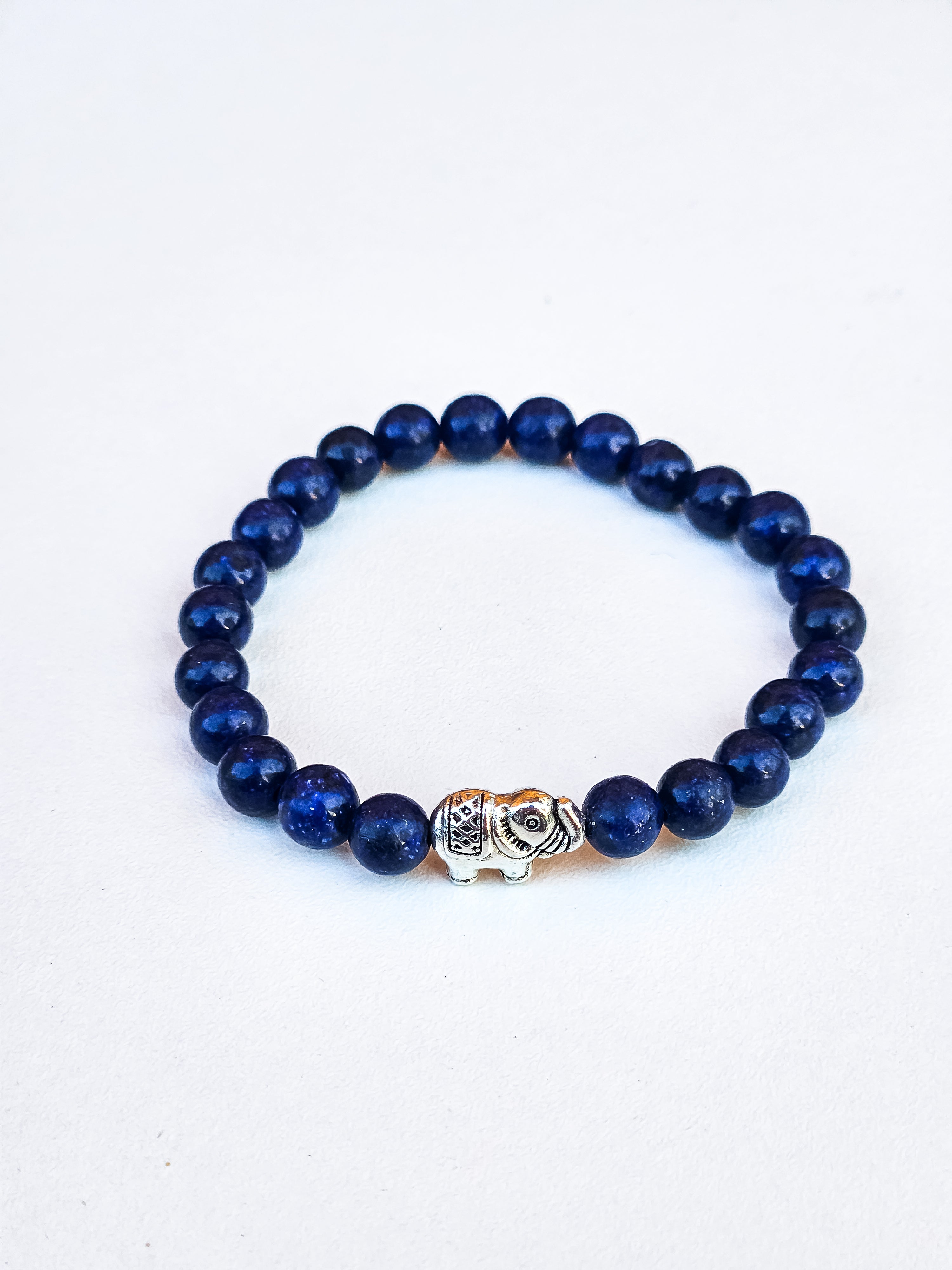 Bracelet • Lapis lazuli (6 mm) with elephant bead