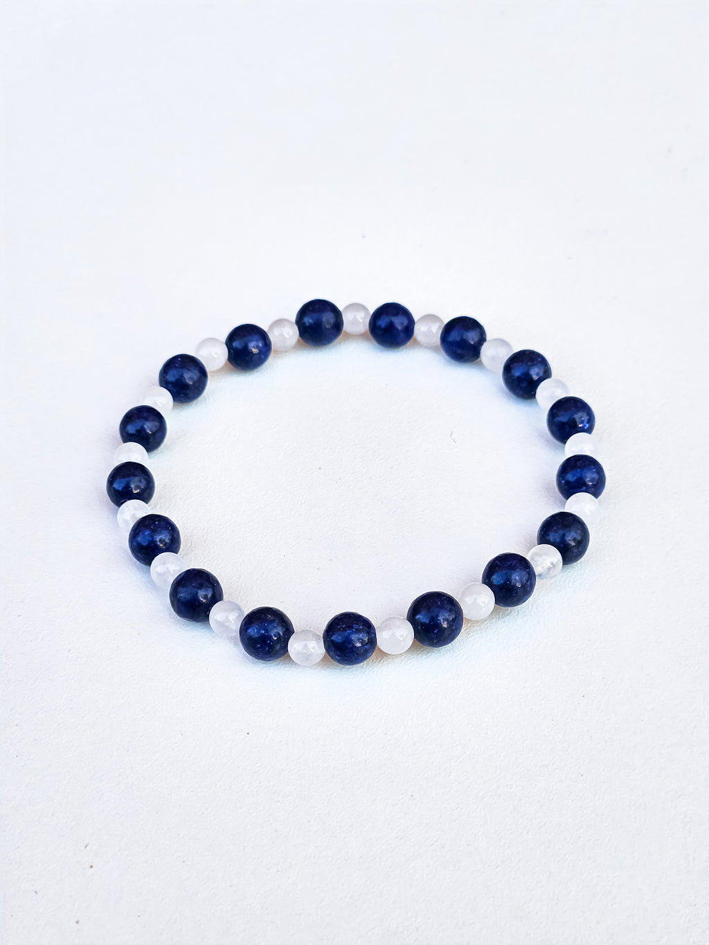 Bracelet • Lapis Lazuli (6 mm) and Milky Quartz (4 mm)