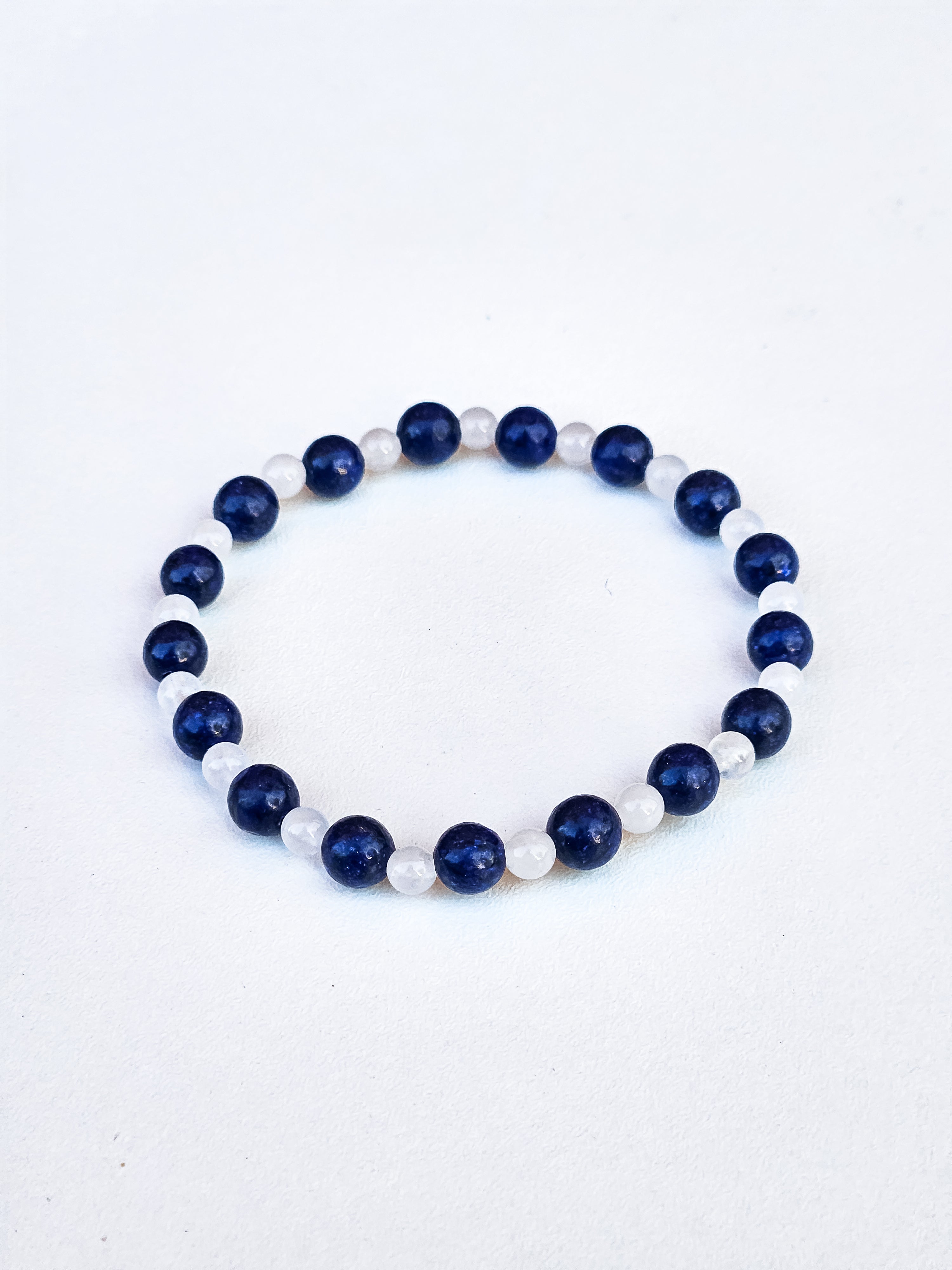 Bracelet • Lapis Lazuli (6 mm) and Milky Quartz (4 mm)