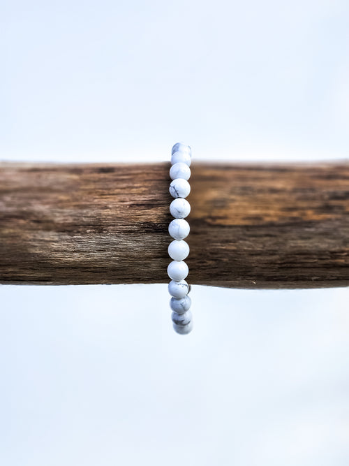 Bracelet • White Howlite (6 mm)