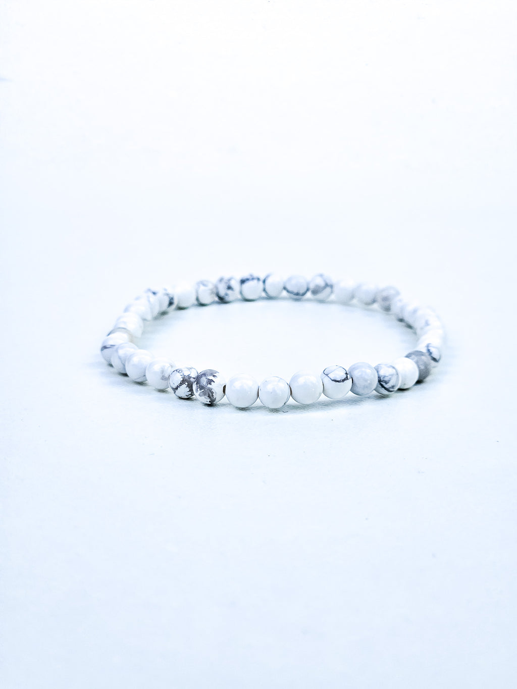 Bracelet • White Howlite (4 mm)
