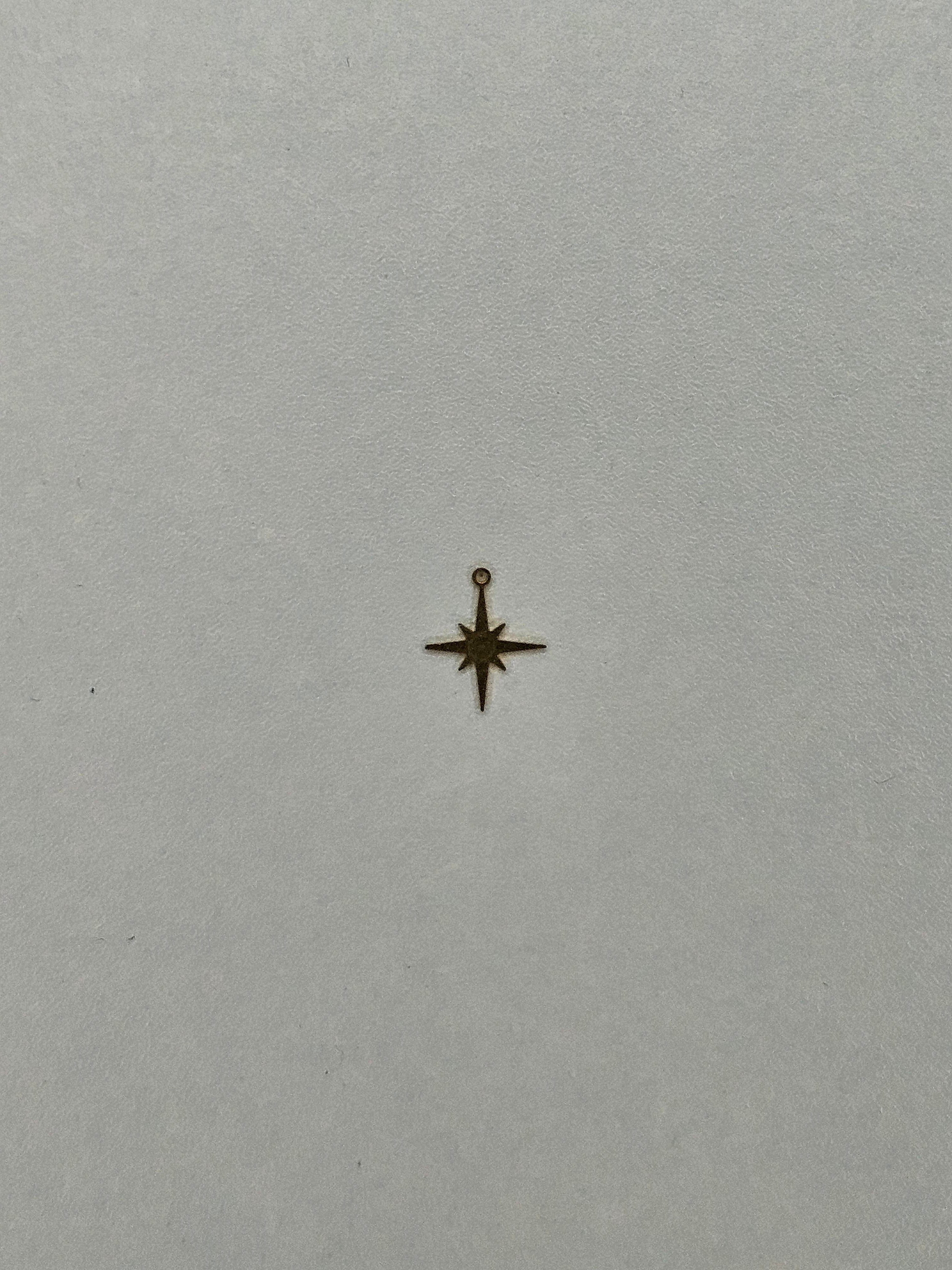 Star pendant gold 003