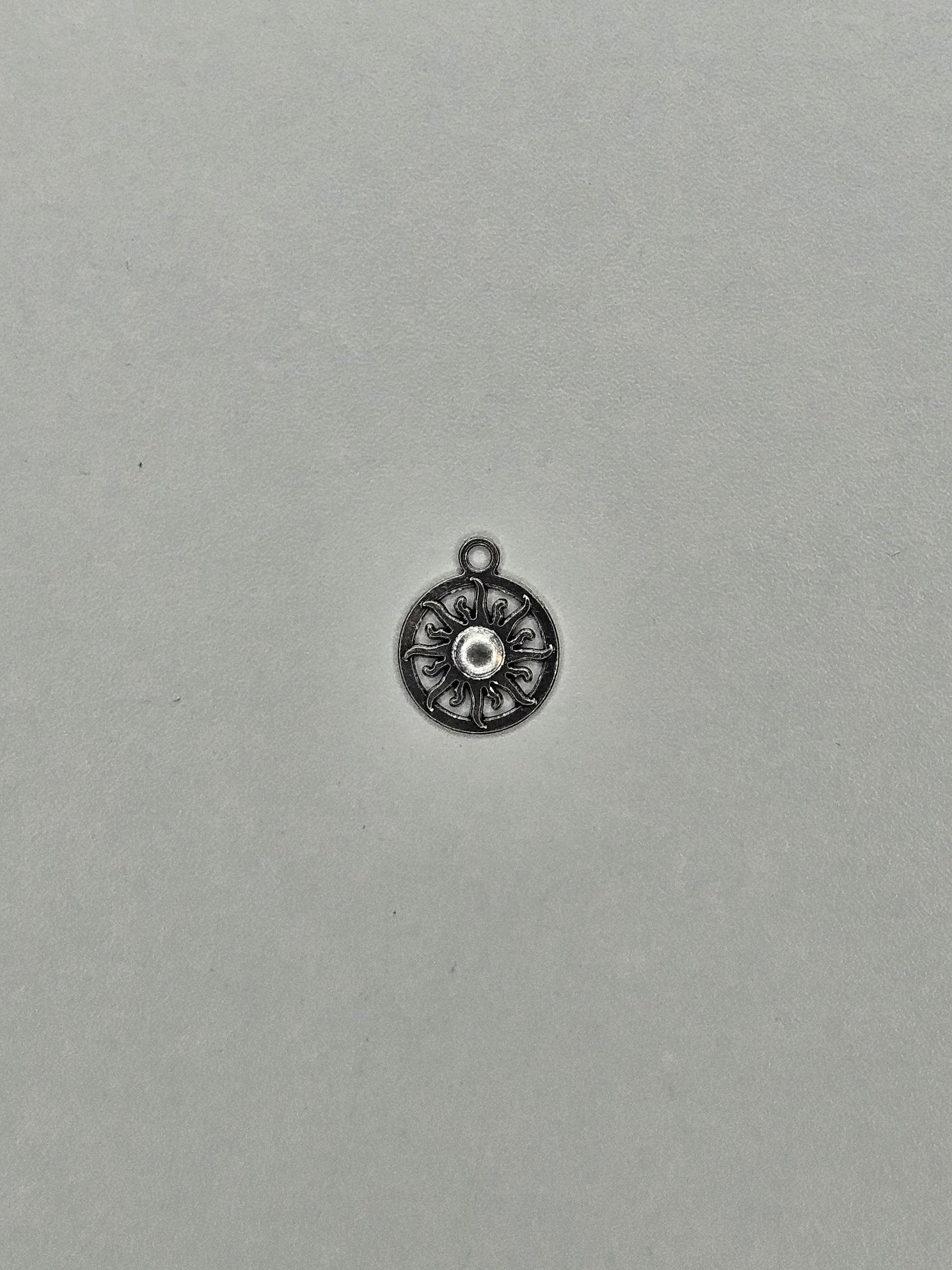 Pendentif soleil argent 003