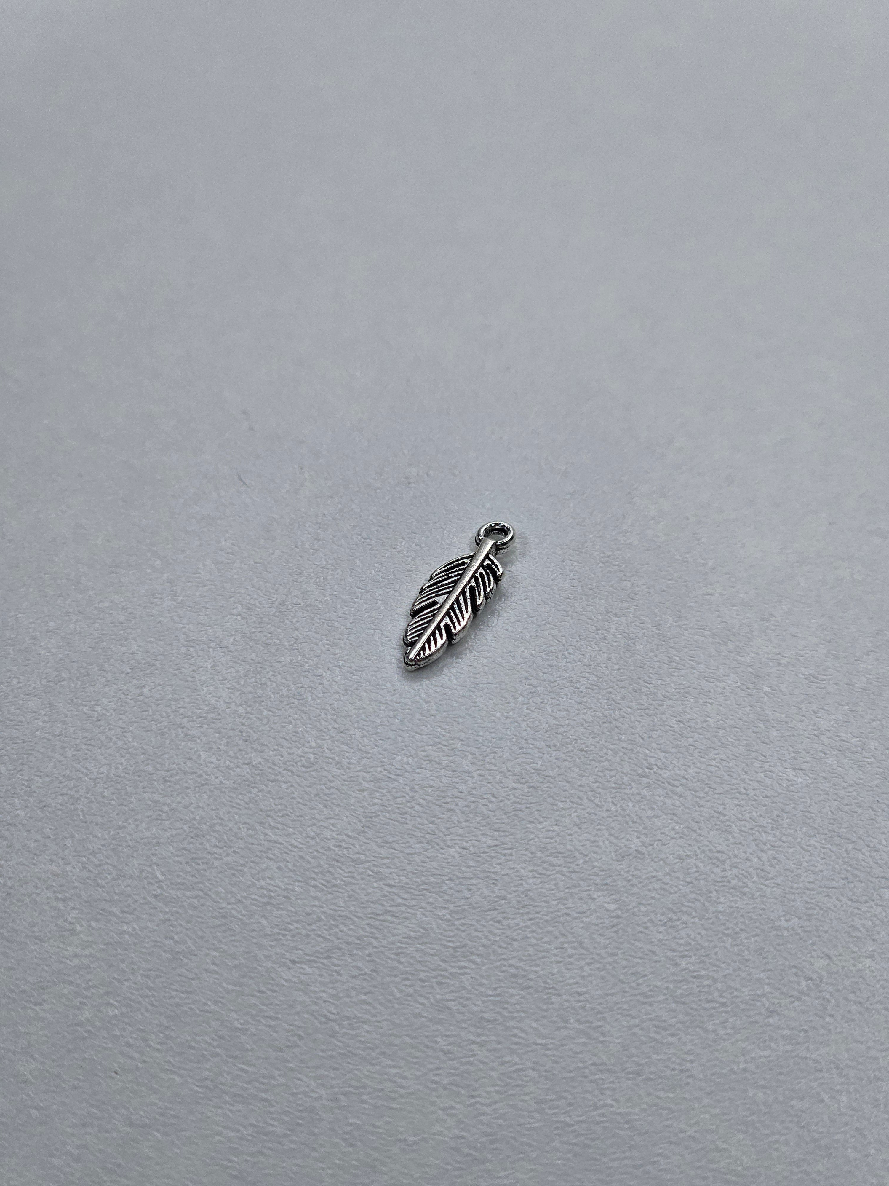 Pendentif plume argent 001