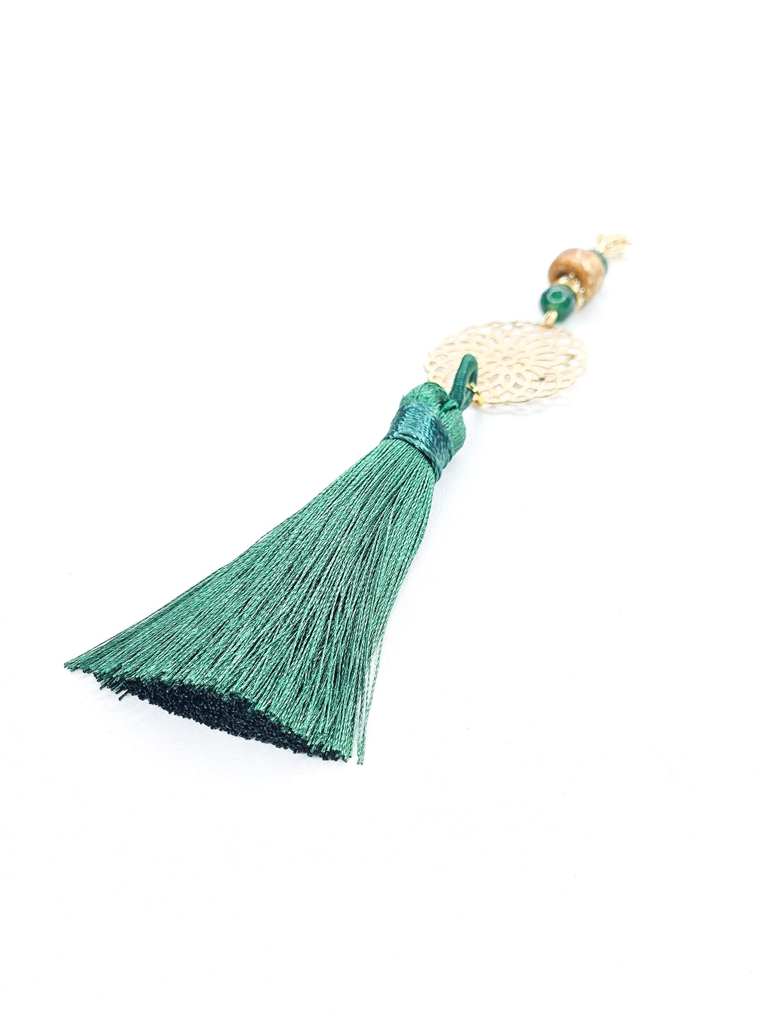 Grand pompon avec ornements