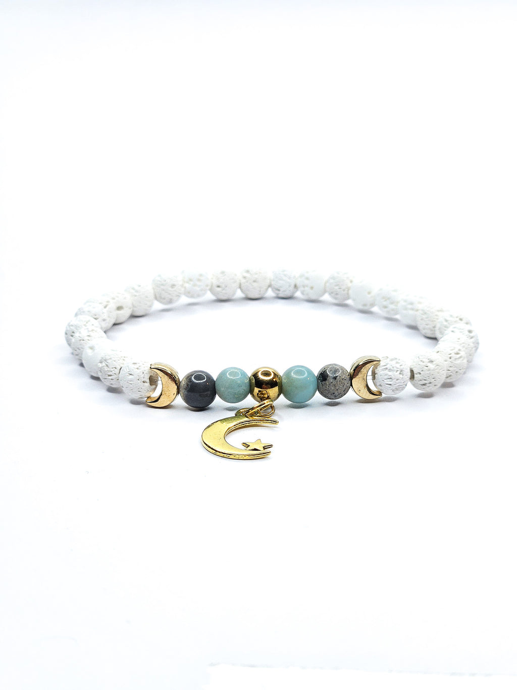 Bracelet • Amazonite multicolore & Pierre de lave blanche (6 mm) avec pendentif et perles dorés "Lune"