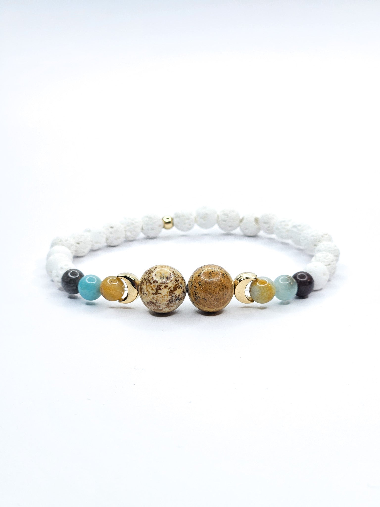 Bracelet • Amazonite multicolore, Bois fossilisé & Pierre de lave blanche (6 mm & 10 mm) avec perles dorées "Lune"