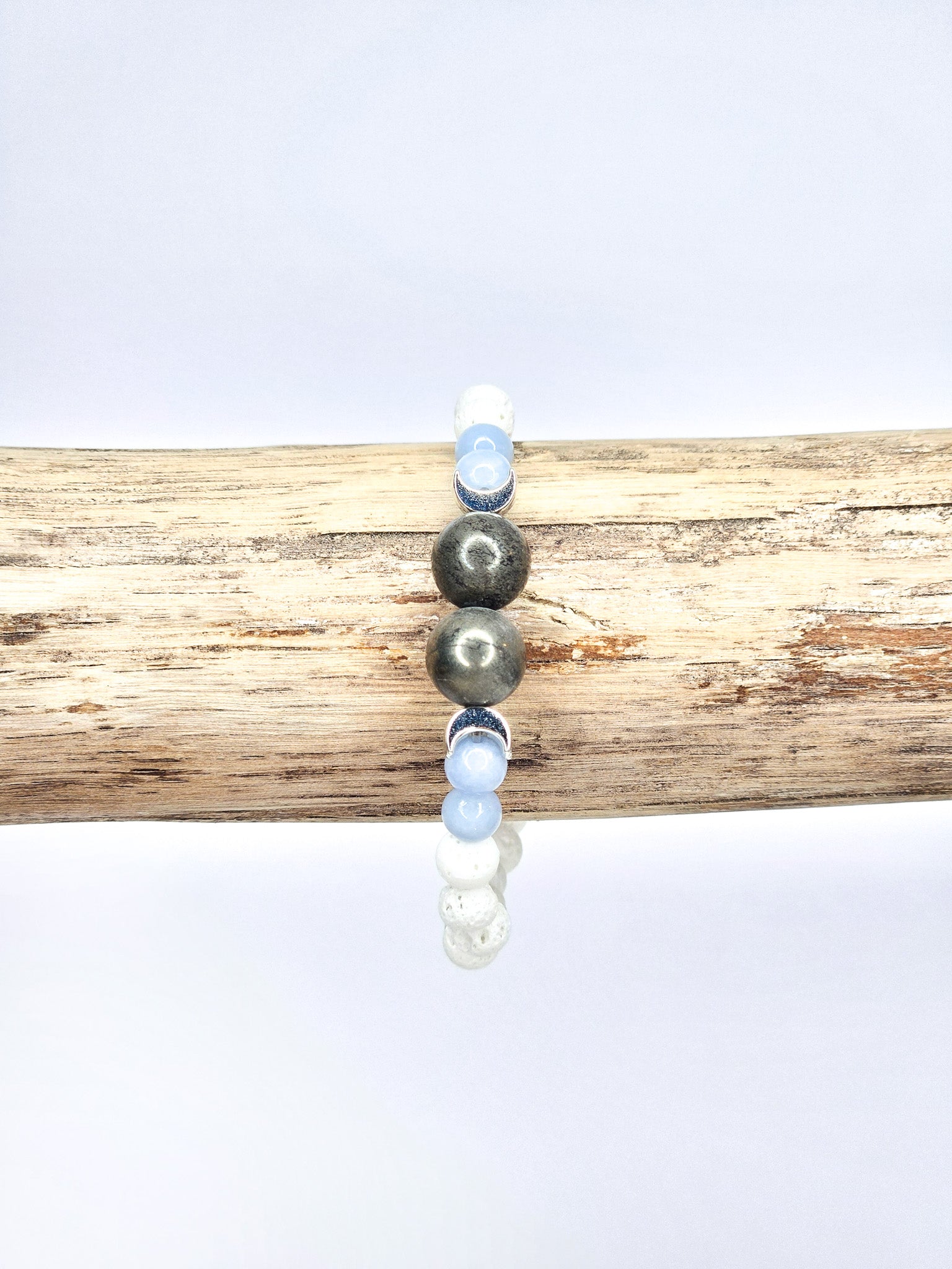 Bracelet • Angélite, Pierre de lave blanche & Pyrite (8 mm & 6 mm) avec perles argentées "Lune"