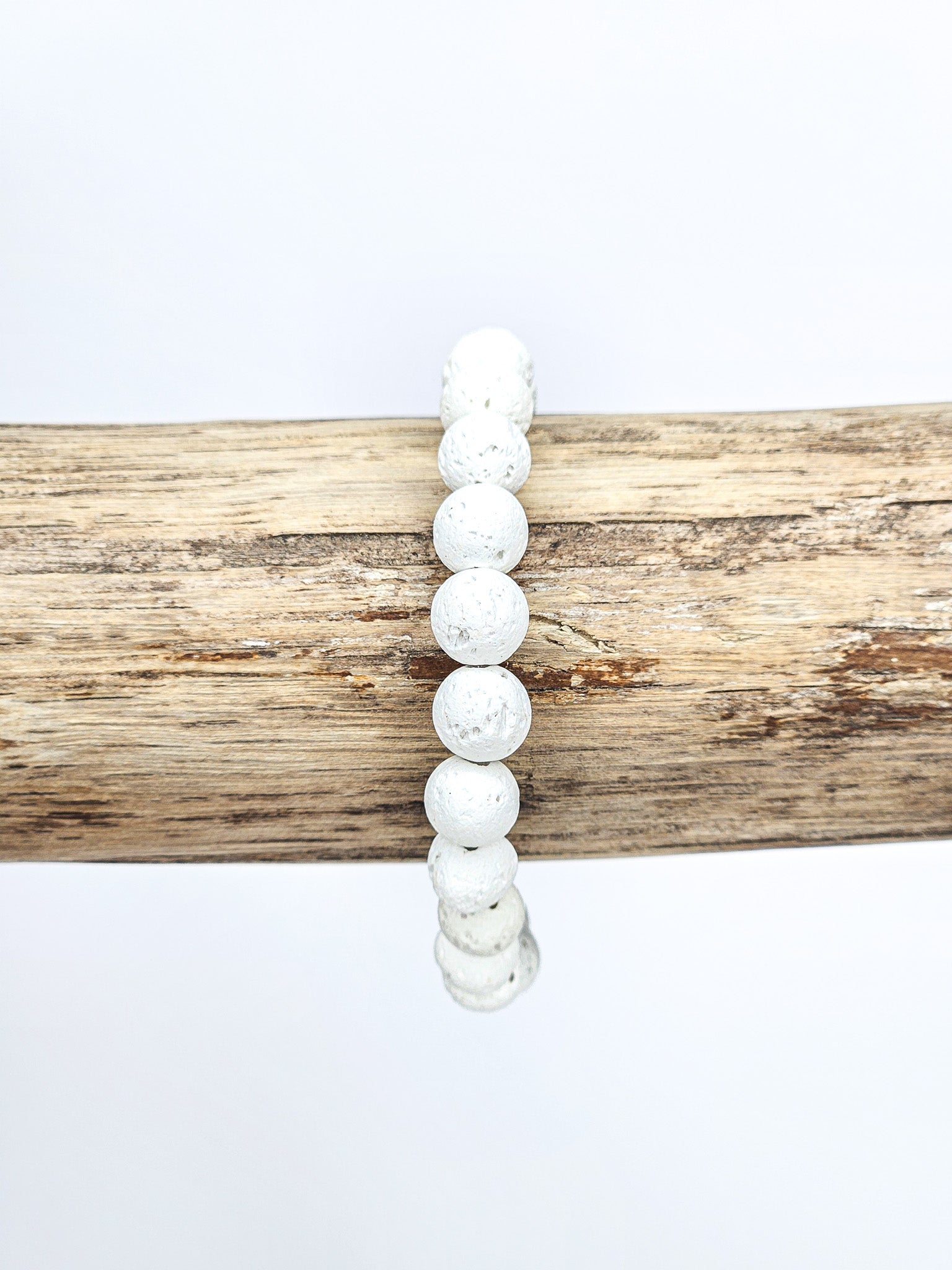 Bracelet • Pierre de lave blanche (8 mm)