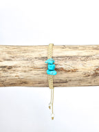 Macrame bracelet • Turquoise (chips)
