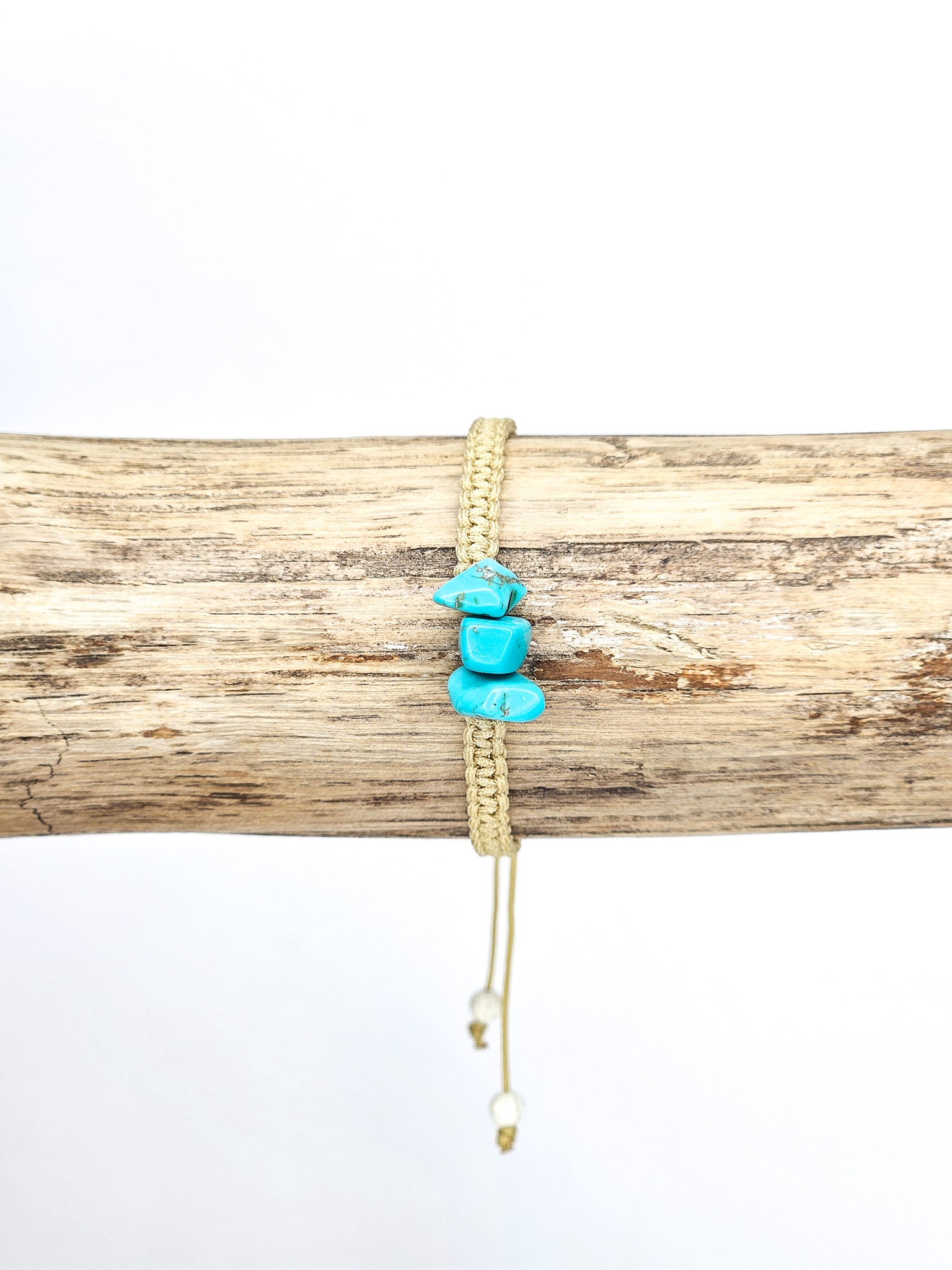 Macrame bracelet • Turquoise (chips)