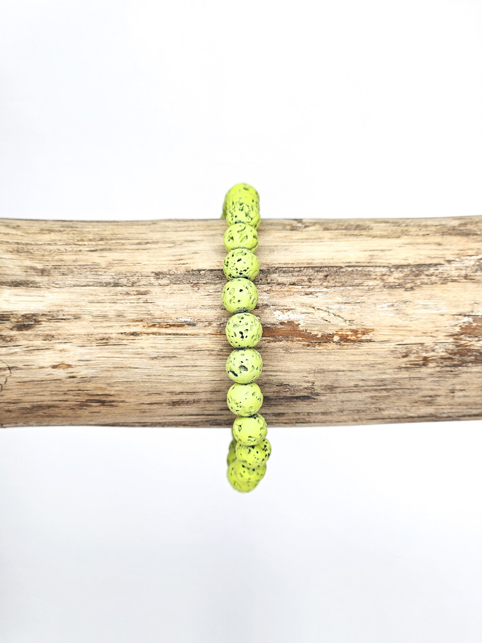 Bracelet • Green dyed lava stone (6 mm)