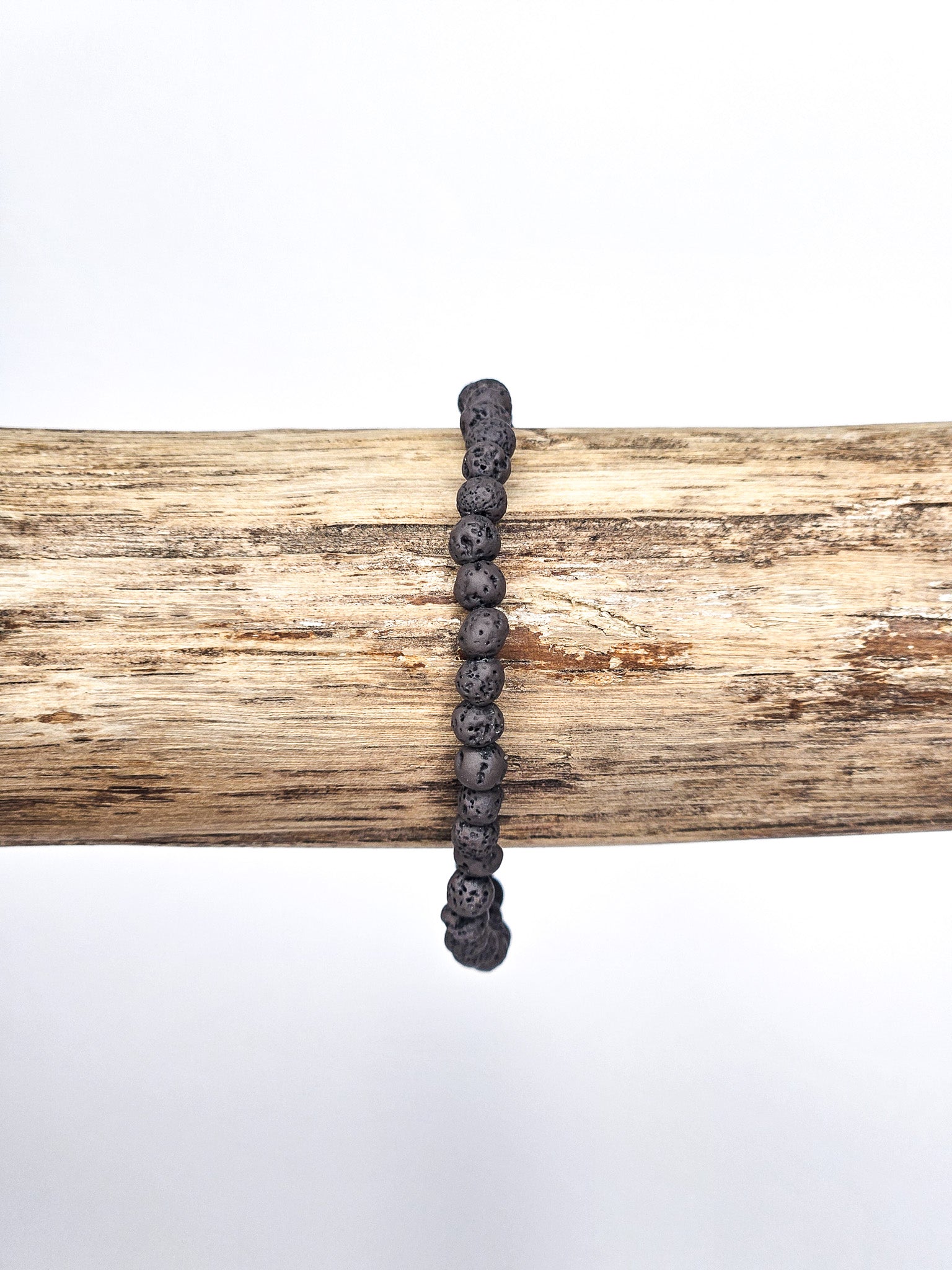 Bracelet • Pierre de lave teintée brune (4 mm)