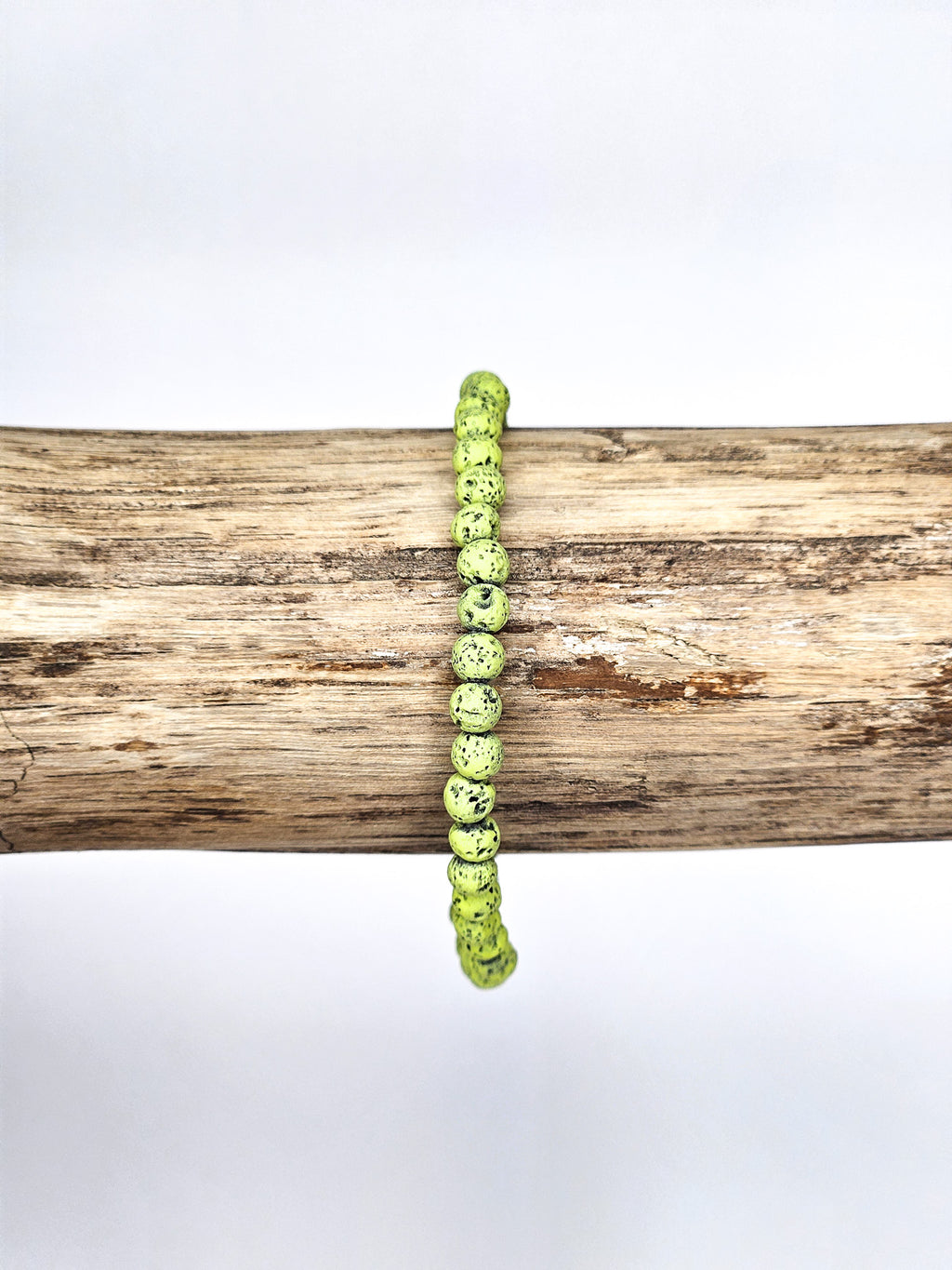 Bracelet • Pierre de lave teintée verte (4 mm)