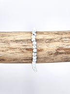 Bracelet • Pierre de lave teintée blanche (4 mm)
