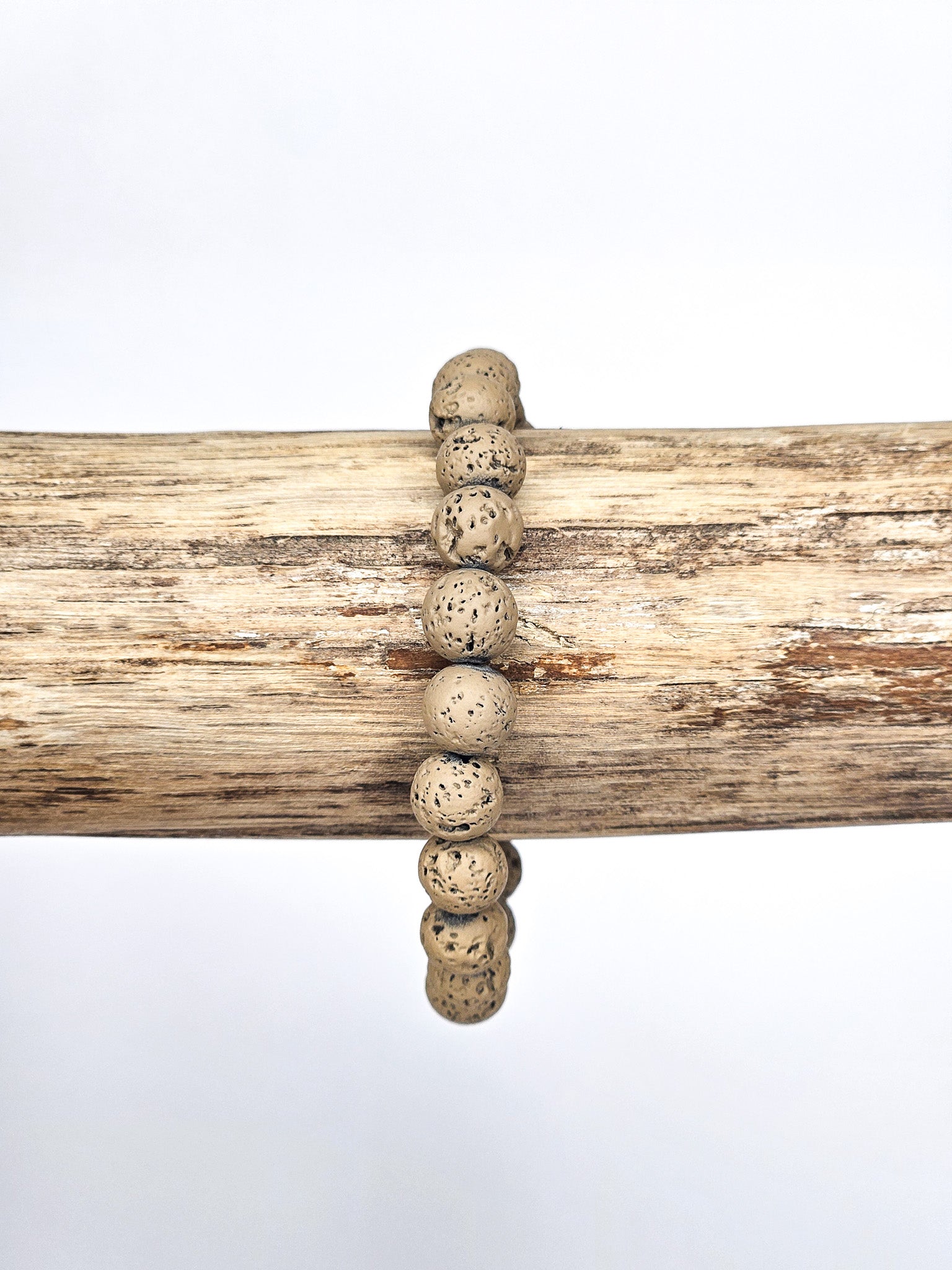 Bracelet • Pierre de lave teintée brune (8 mm)