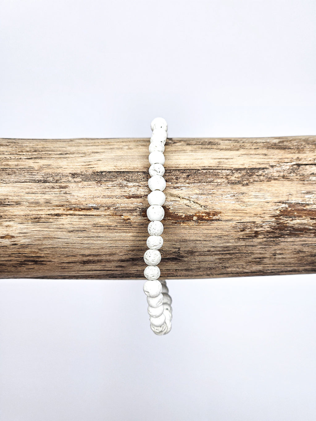 Bracelet • Pierre de lave blanche (4 mm)